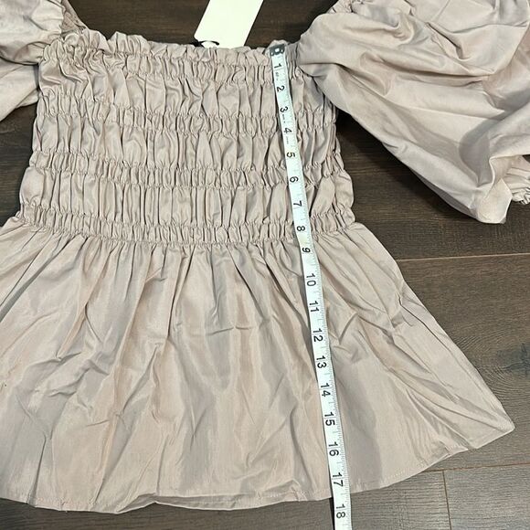 NWT Vine & Love Bubble Sleeve Smocked Top - Size Small - Picture 4 of 7